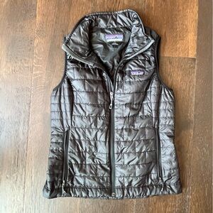 Patagonia Womens Charcoal Puffer Vest